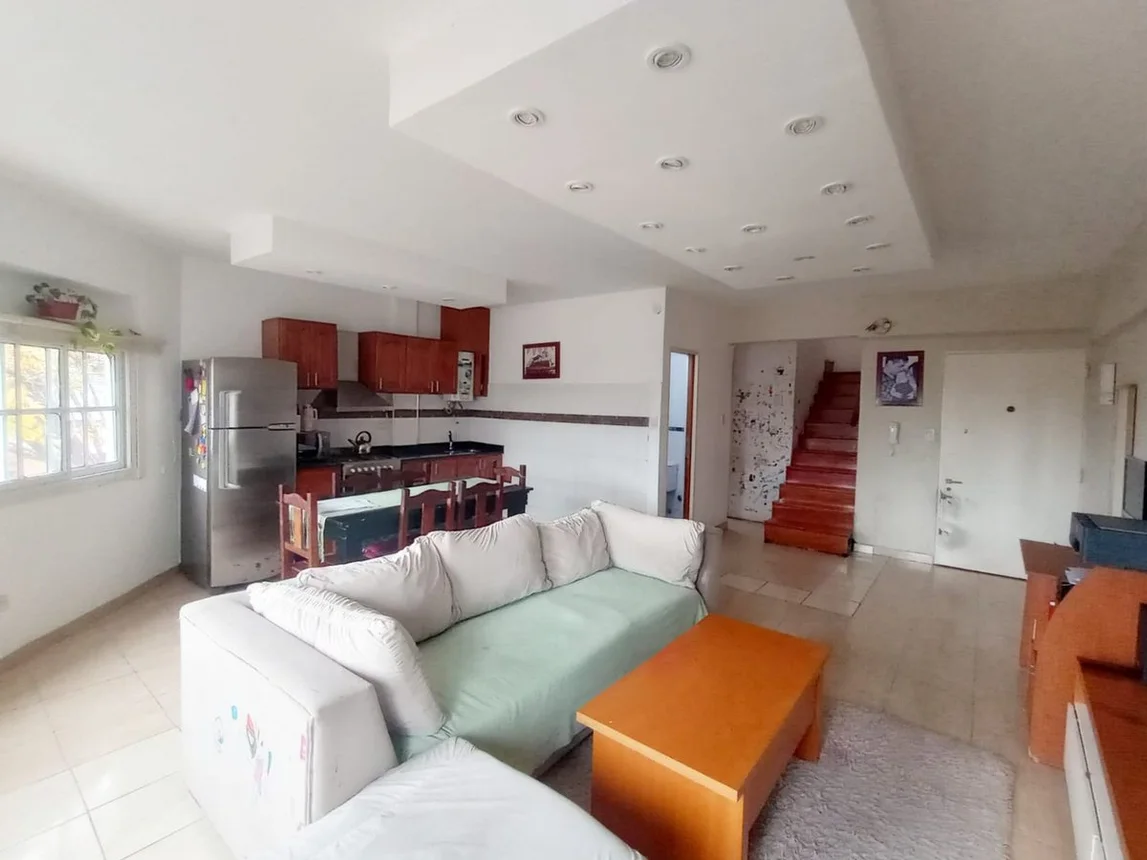 PH de 3 ambientes en venta en Parque Avellaneda, Hubac 4600