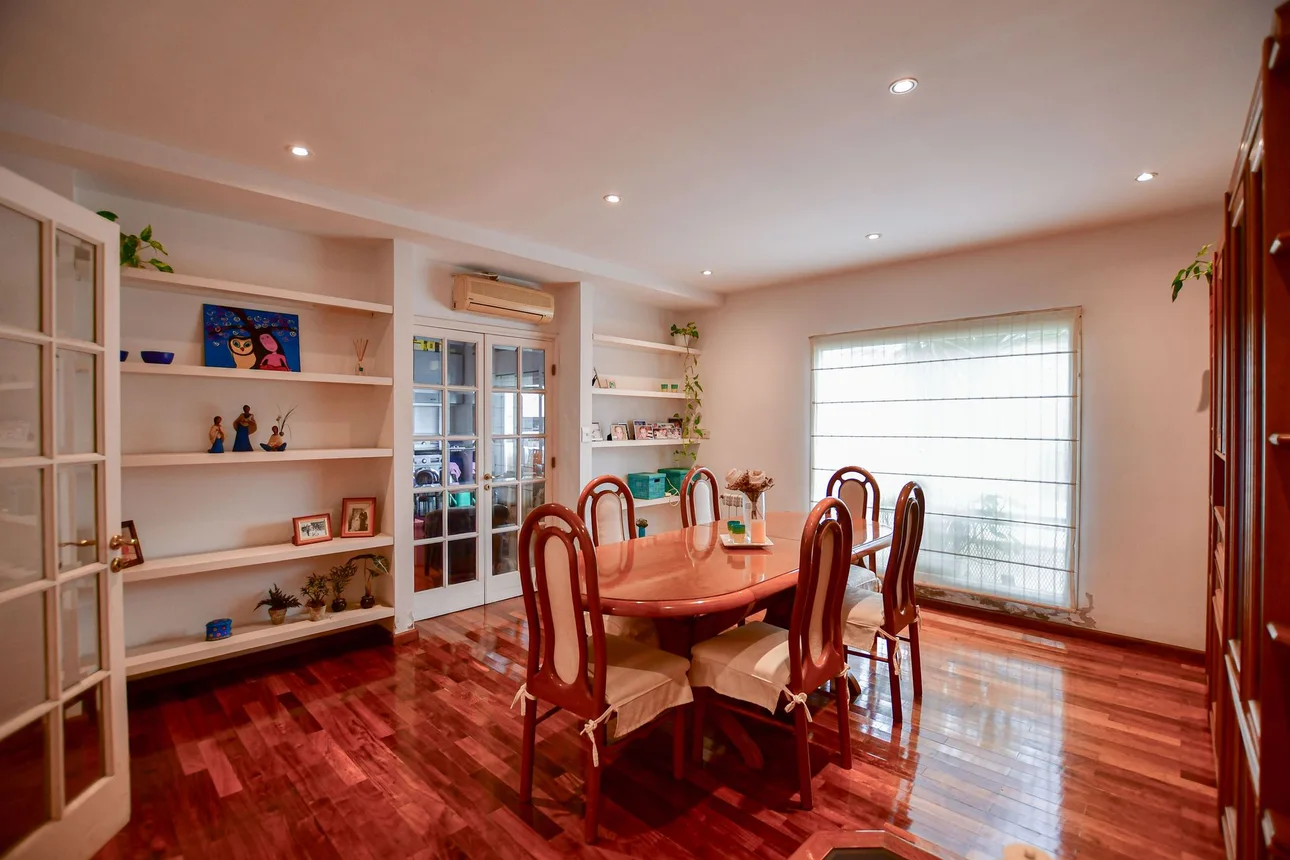 Casa de 8 ambientes en venta en City Bell, 19 E/ 473 y 473 Bis 200, foto 3
