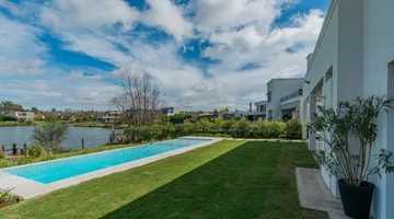 VENTA CASA 5AMB C/PILETA Y MUELLE - EL CANTÓN