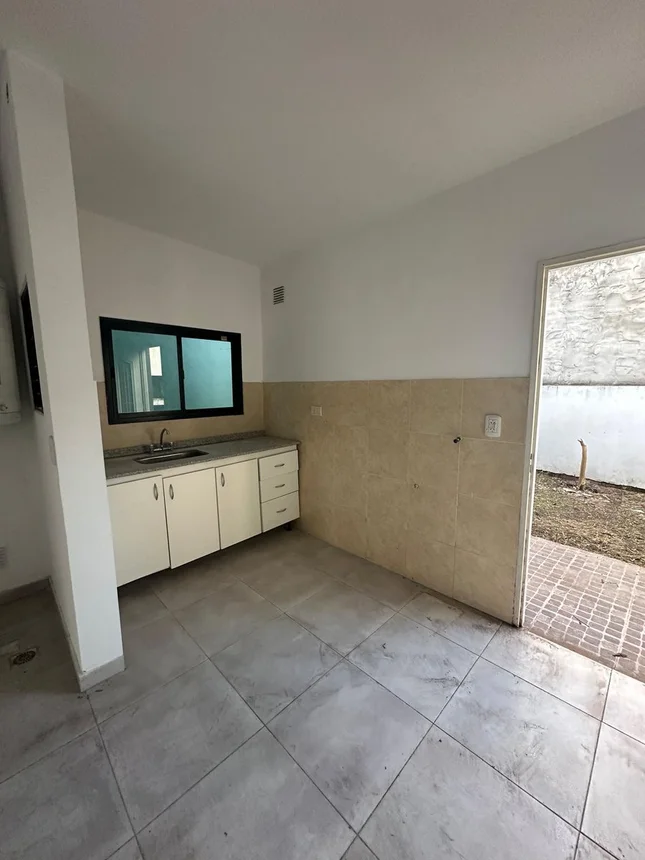 Casa de 3 ambientes en venta en Merlo, Altolaguirre 1300, foto 4