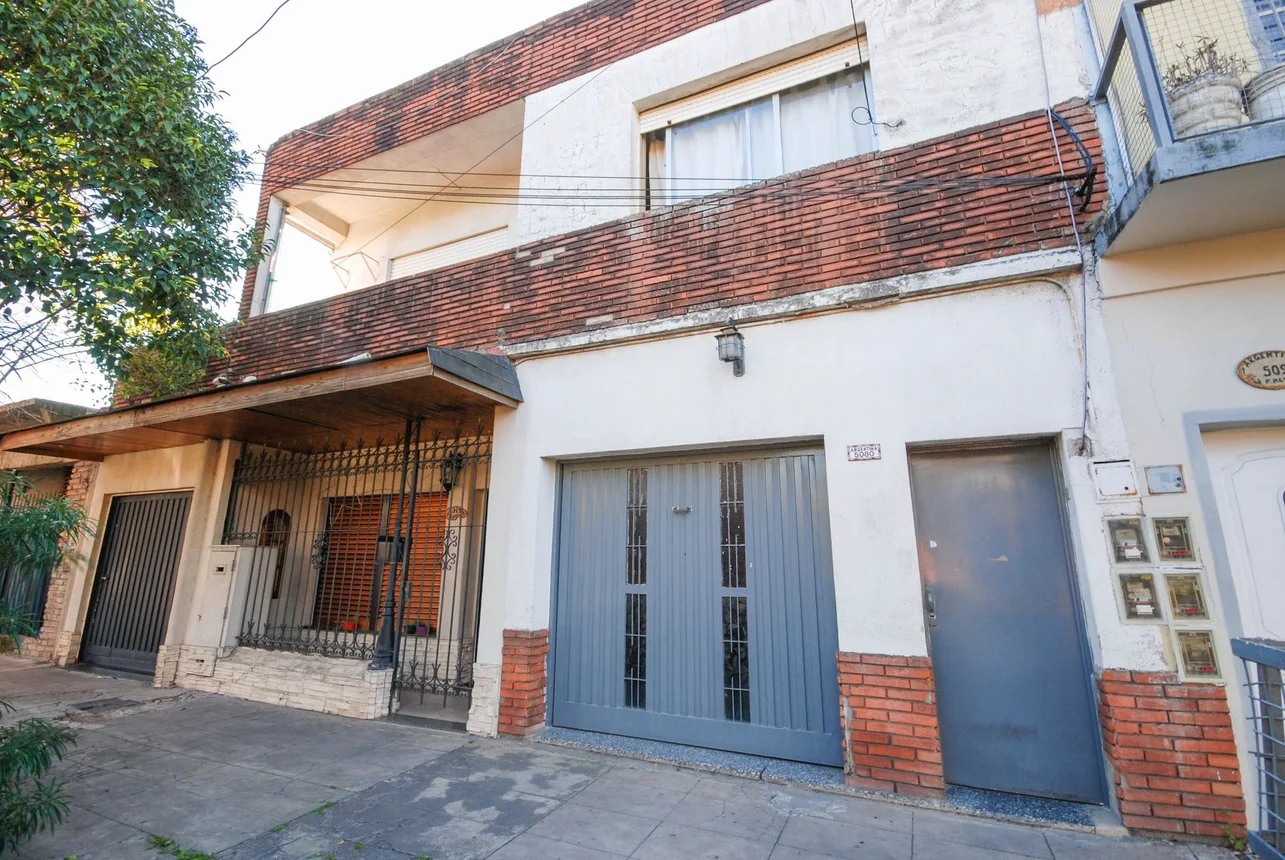 PH de 3 ambientes en venta en La Tablada, Argentina 5000
