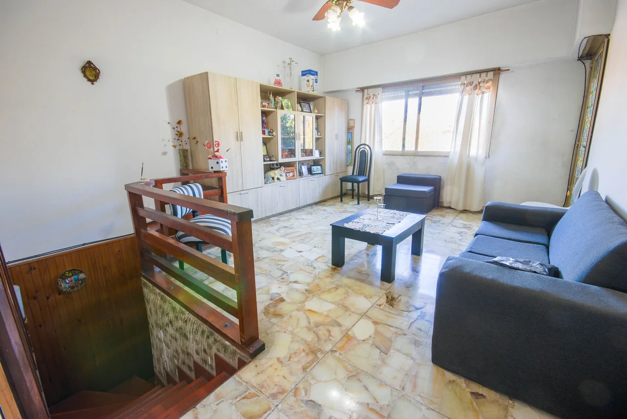 PH de 3 ambientes en venta en La Tablada, Argentina 5000, foto 2