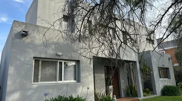 CASA EN VENTA SAN ISIDRO LABRADOR AL LAGO CENTRAL