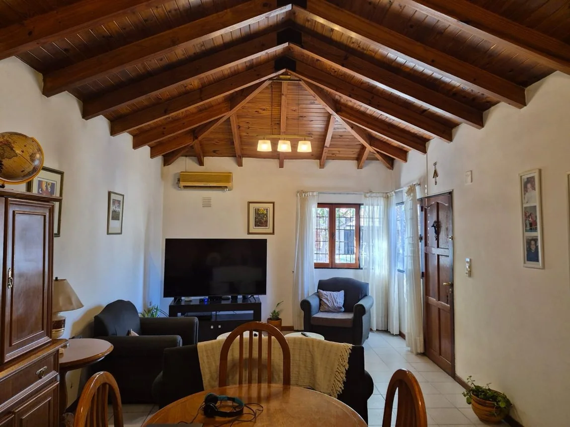 Casa en venta en Guaymallén, foto 2