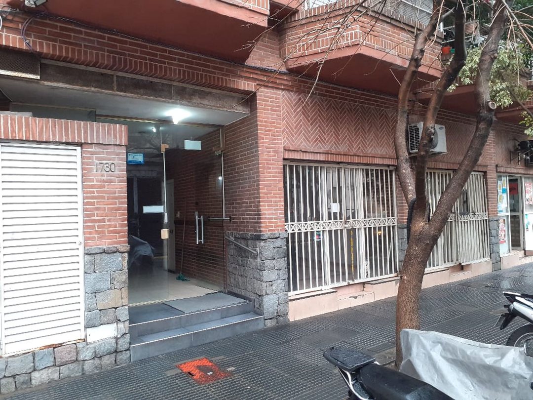 LOCAL COMERCIAL EN CONSTITUCIÓN