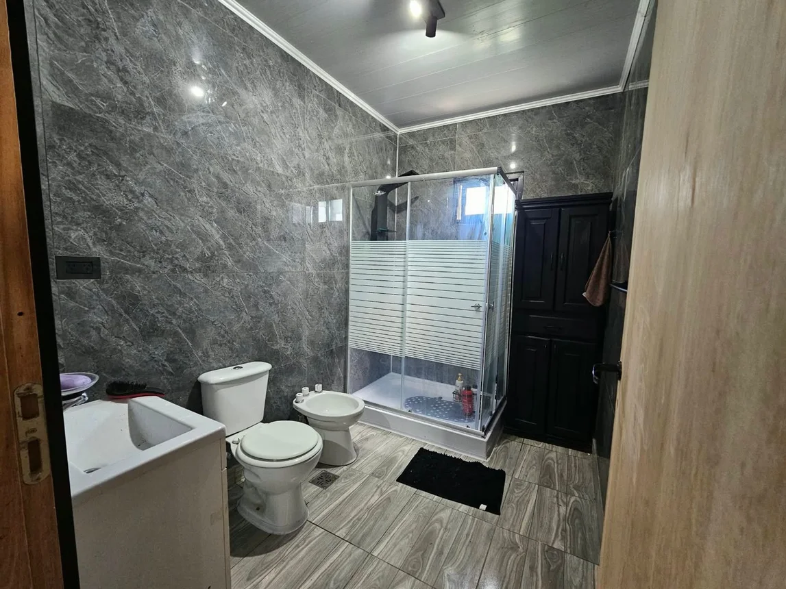 Casa de 4 ambientes en venta en Garín, Roma 3000, foto 3