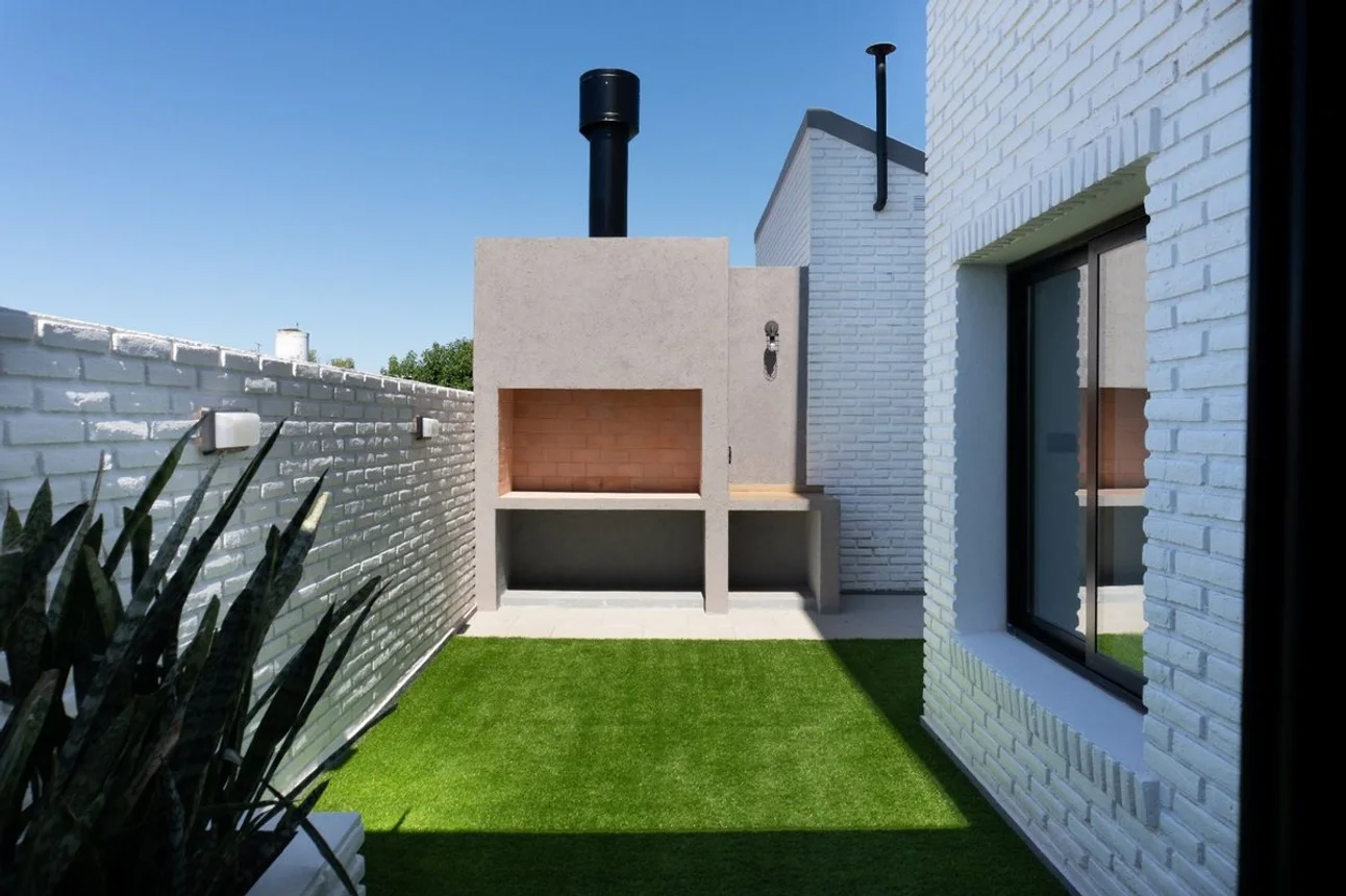 PH de 4 ambientes en venta en Haedo, Llavallol 1600, foto 3