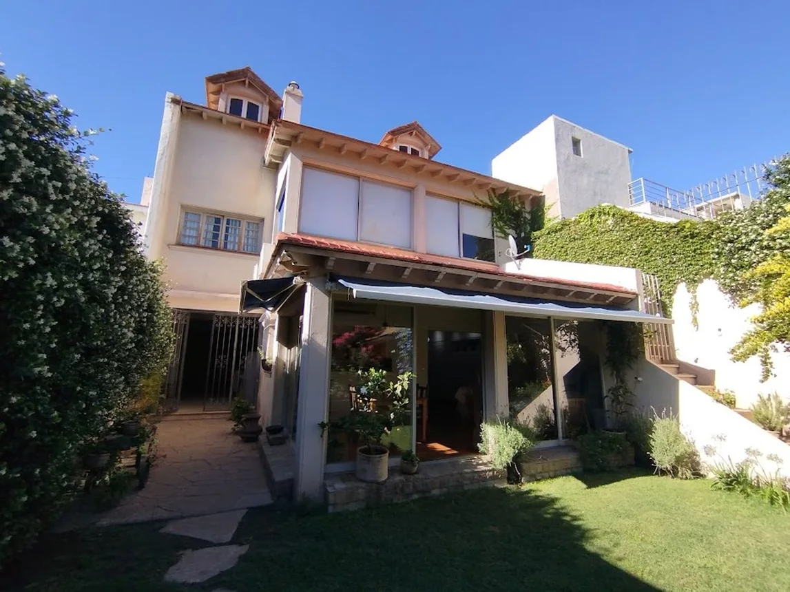 Casa tríplex en alquiler en Mendoza, foto 2