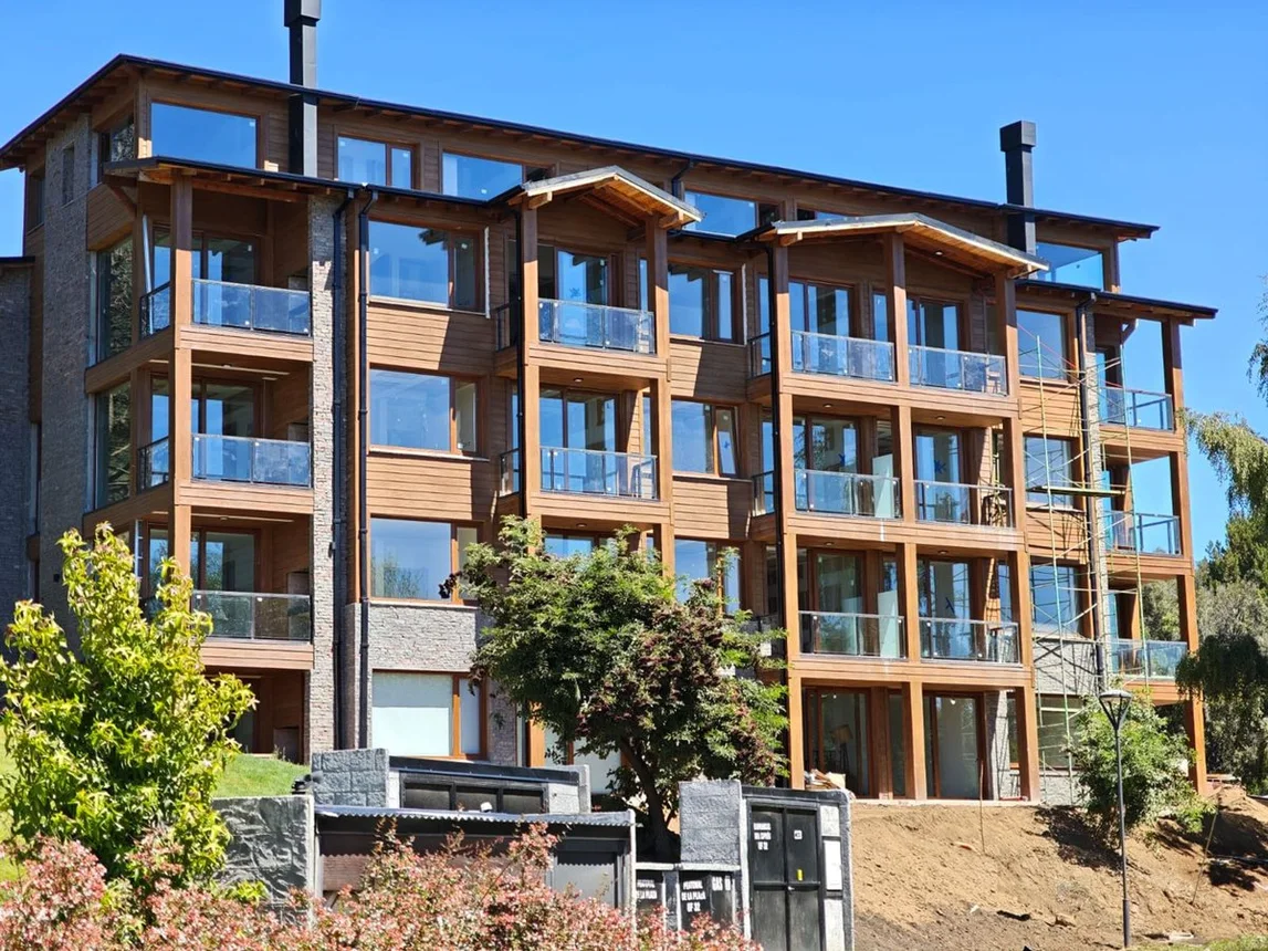 Departamento de 3 ambientes en venta en San Carlos de Bariloche, Ojos del Salado 4900, foto 2