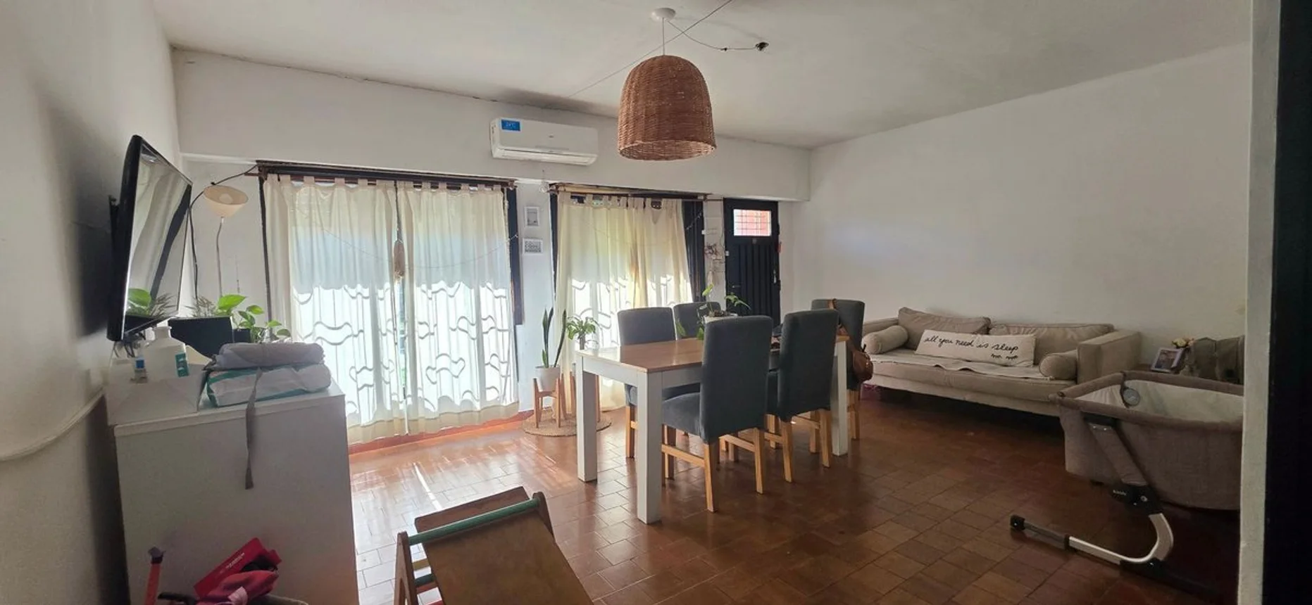 Casa de 3 ambientes en venta en Banfield, Nogoyá 1600