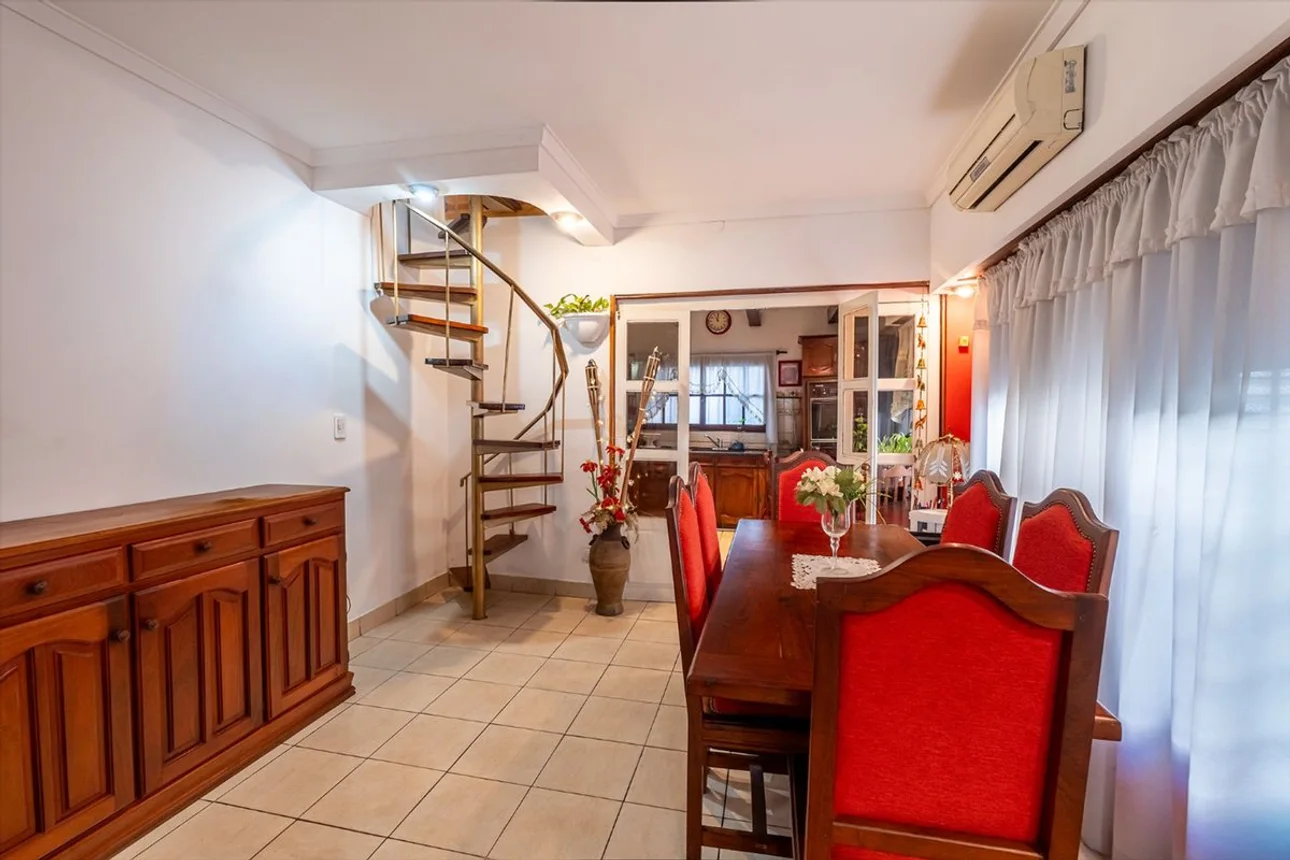 Casa de 4 ambientes en venta en Wilde, Hilario Ascasubi 700, foto 3