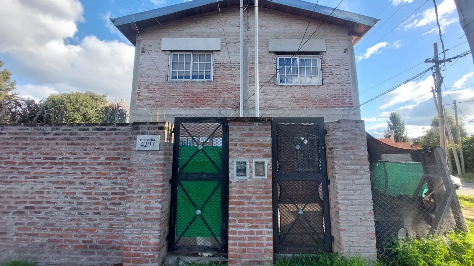 Casa dúplex de 8 ambientes en venta en José C. Paz, Avenida Hector Arregui 4200, foto 2