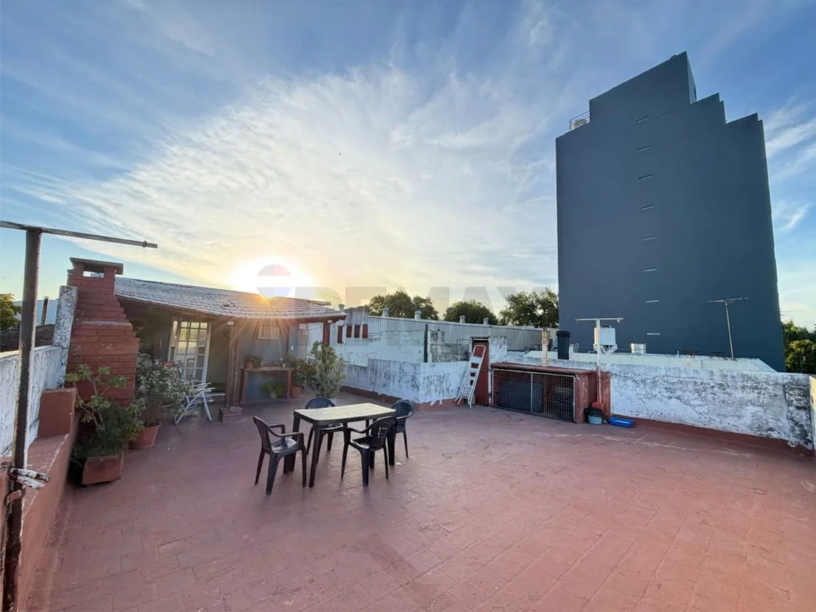 PH de 6 ambientes en venta en Parque Patricios, Avenida Colonia 300