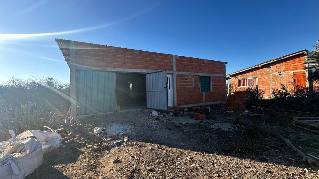OPORTUNIDAD EN VENTA GALPON EN CAPILLA DEL MONTE