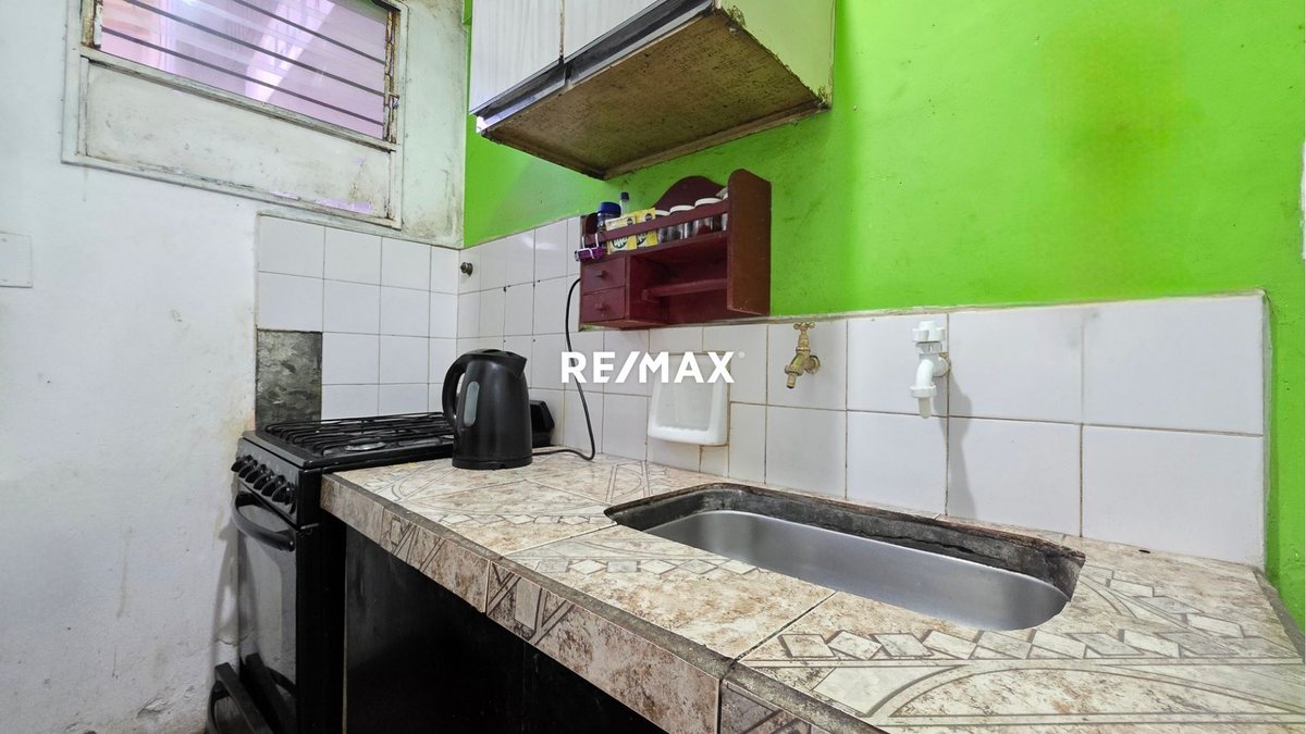 DEPARTAMENTO VENTA PLANTA BAJA ZONA SUR 2 DORM - foto 6