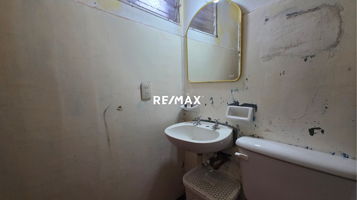 DEPARTAMENTO VENTA PLANTA BAJA ZONA SUR 2 DORM - foto 7