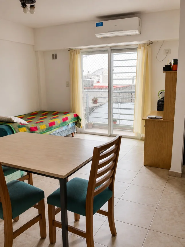 Monoambiente en venta en Morón, Yatay 100