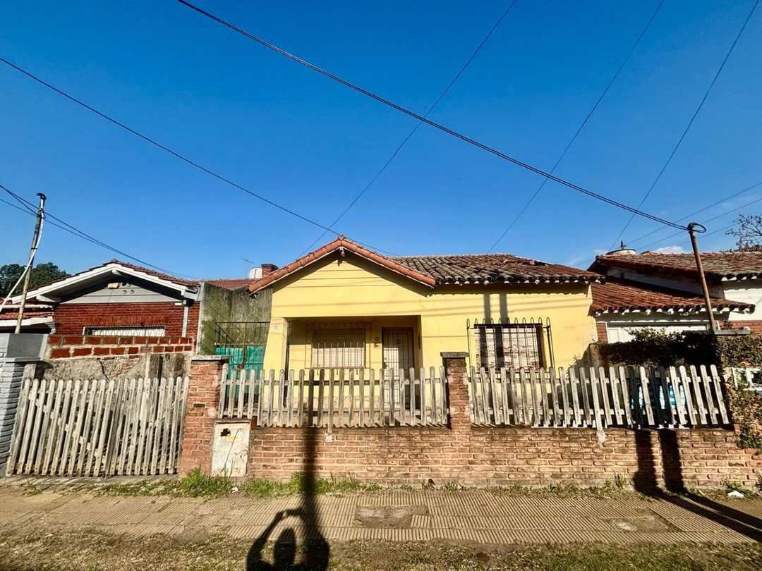 ¡OPORTUNIDAD CASA A RECICLAR EN HURLINGHAM!