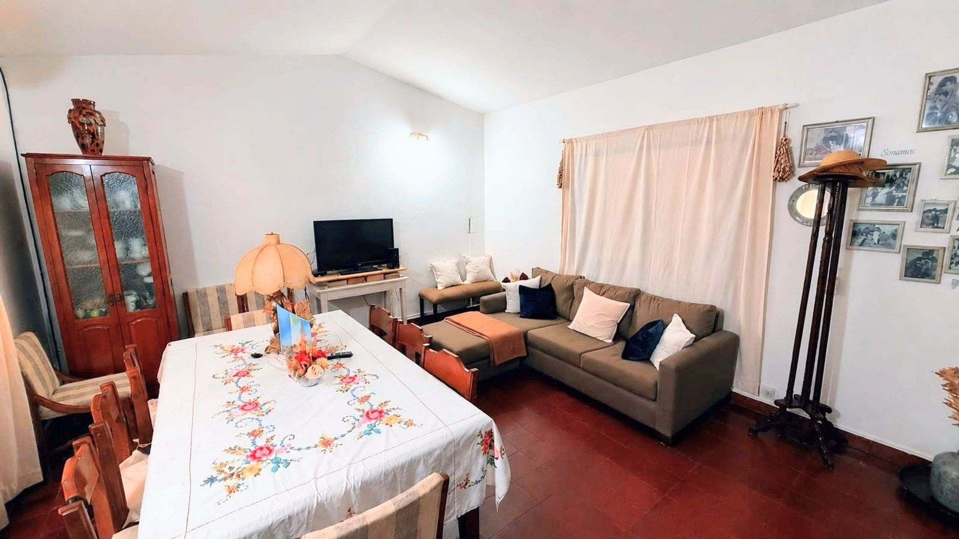CASA EN VENTA B° CIUDAD DEL MILAGRO 3 DORMITORIOS - foto 2