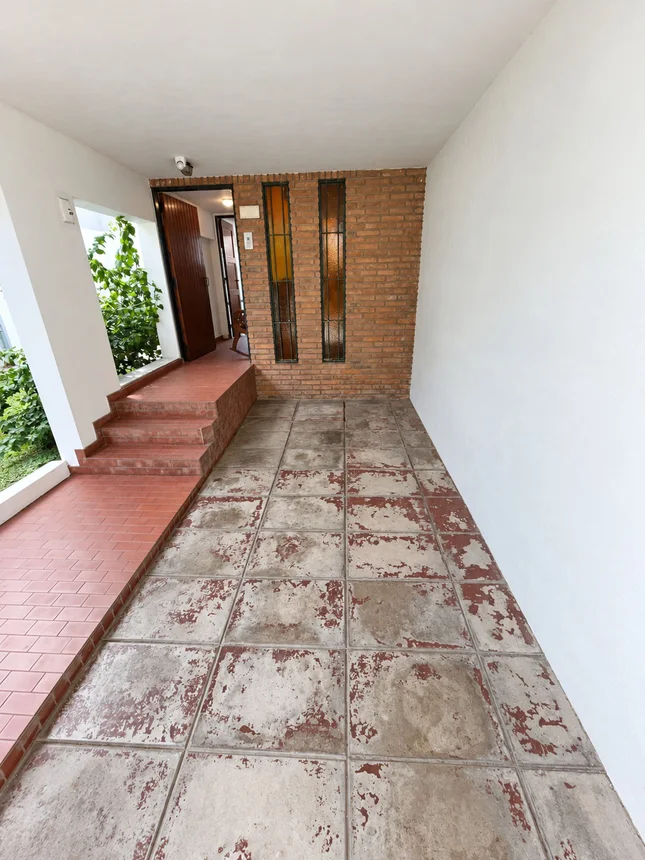 Casa tríplex de 2 ambientes en venta en Florida, Libertad 2400, foto 2