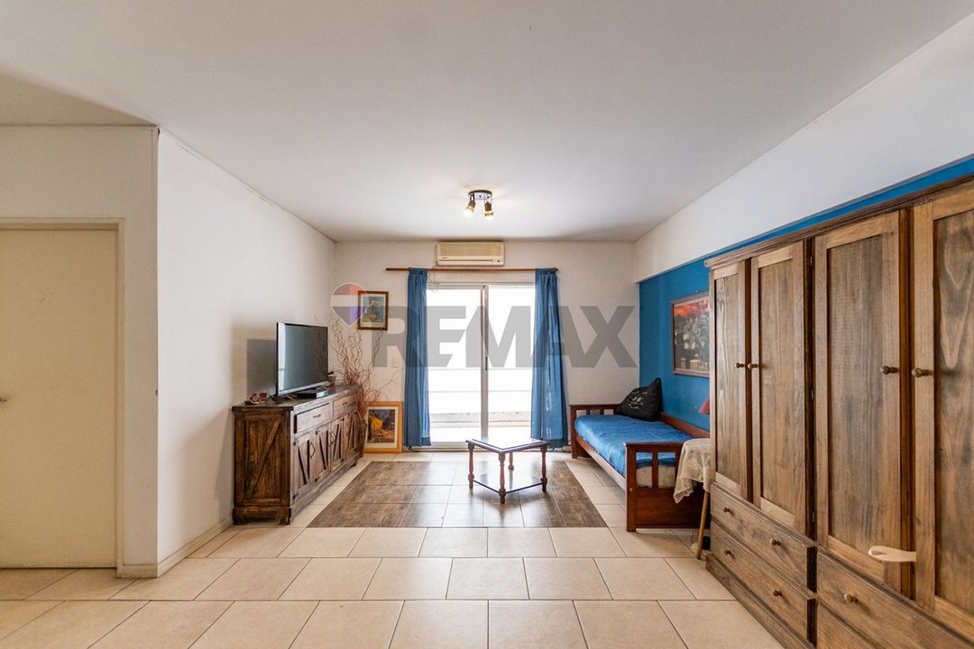 DEPTO 2 AMB VENTA C/COCHERA APTO PROFESIONAL
