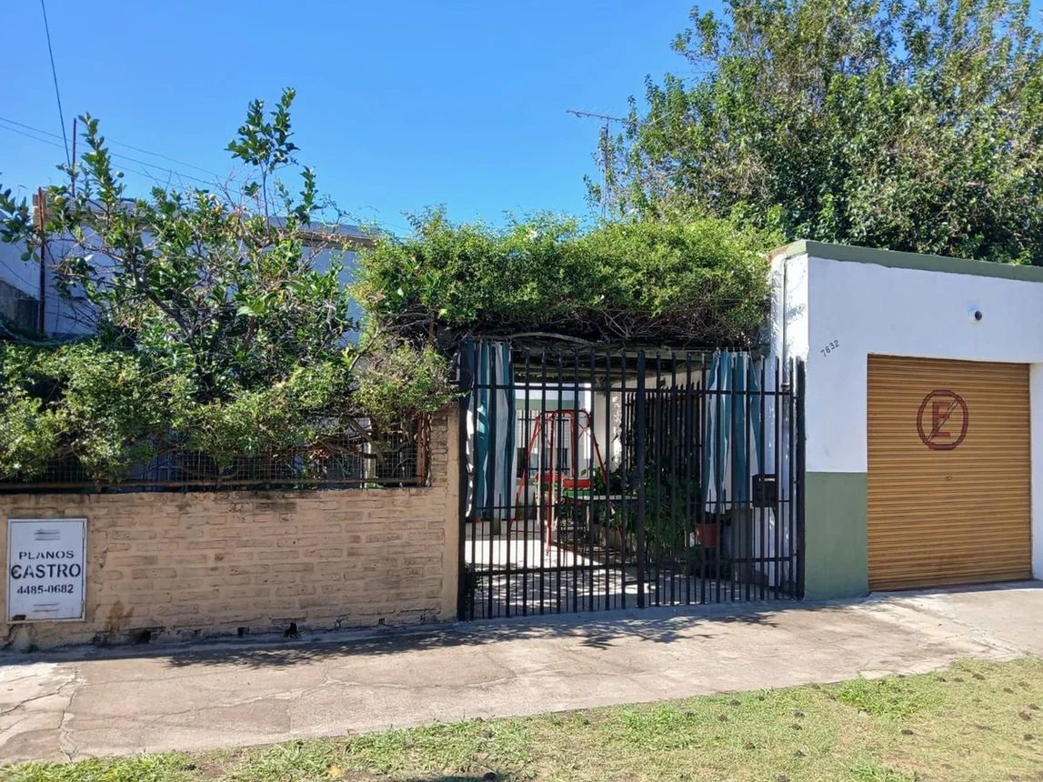 Casa de 3 ambientes en venta en González Catán, Victor Martínez 7600