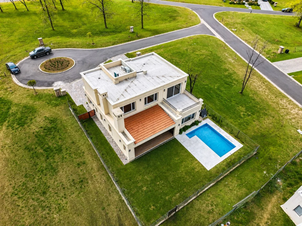 Casa de 6 ambientes en venta en Manuel Alberti, Alejandro Korn 3100