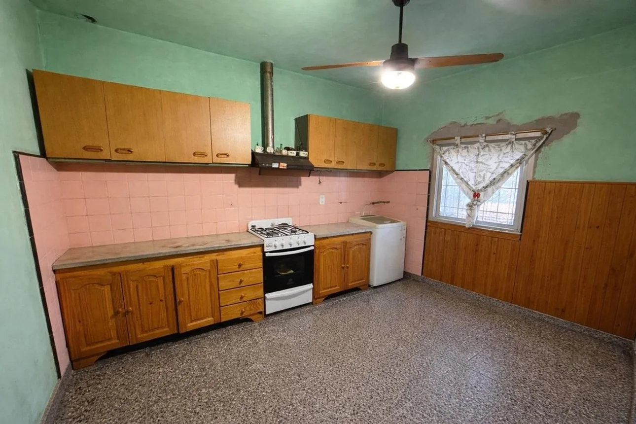 Casa de 3 ambientes en venta en Berazategui, Calle 112 1900, foto 2