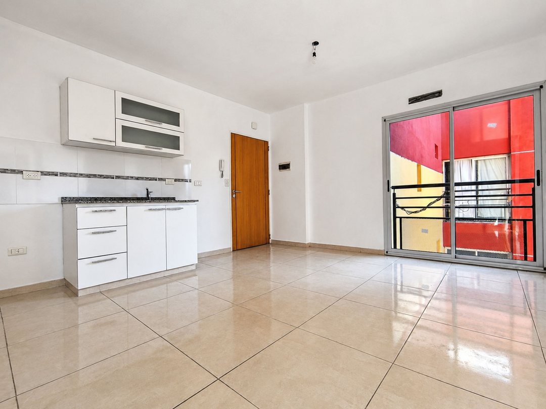 DEPARTAMENTO 2 AMBIENTES BALCON FRANCES GUARDACOCH