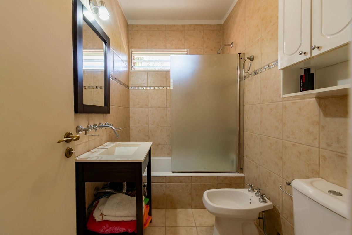 Foto 18 — Casa en Venta 5 Amb. Ballester + cochera + pileta