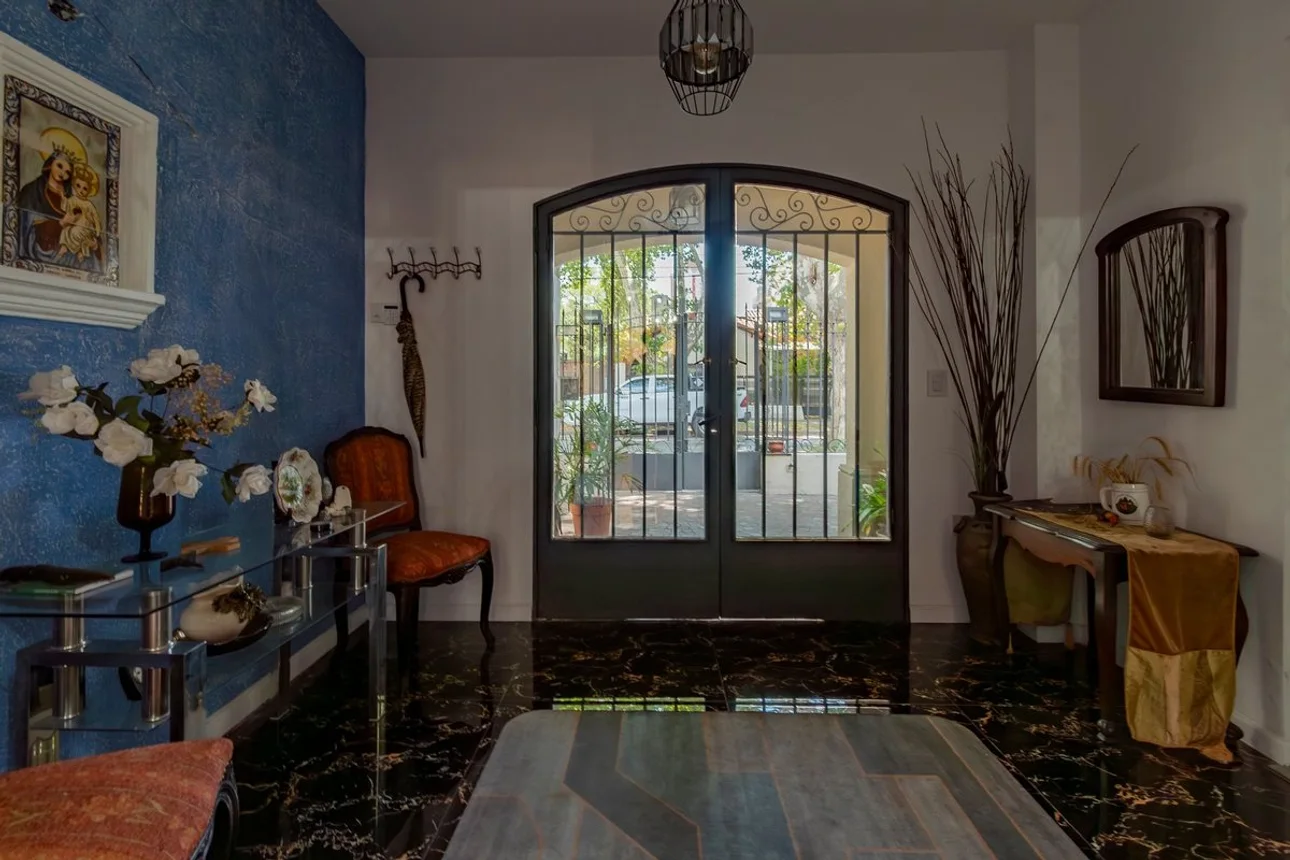 Casa en venta 5 amb. ballester + cochera + pileta, foto 4