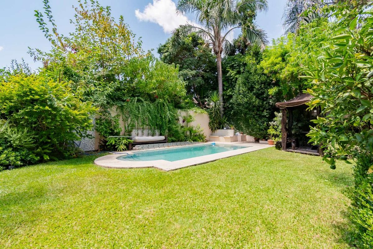 Foto 40 — Casa en Venta 5 Amb. Ballester + cochera + pileta