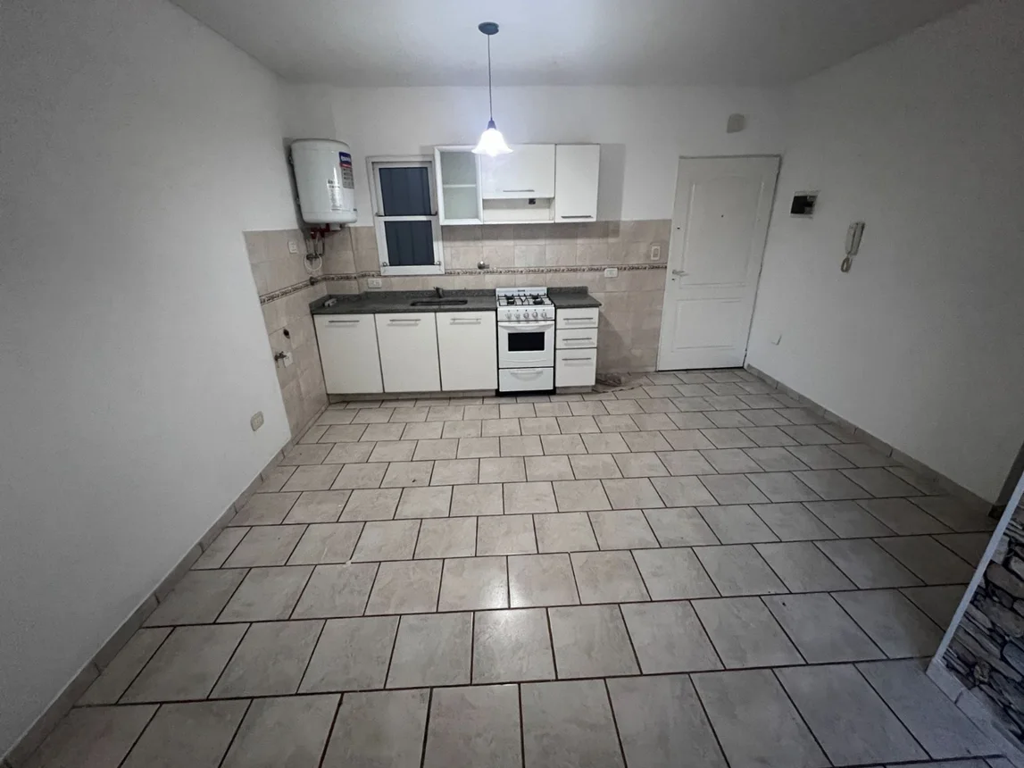 Departamento en venta en Haedo, foto 3