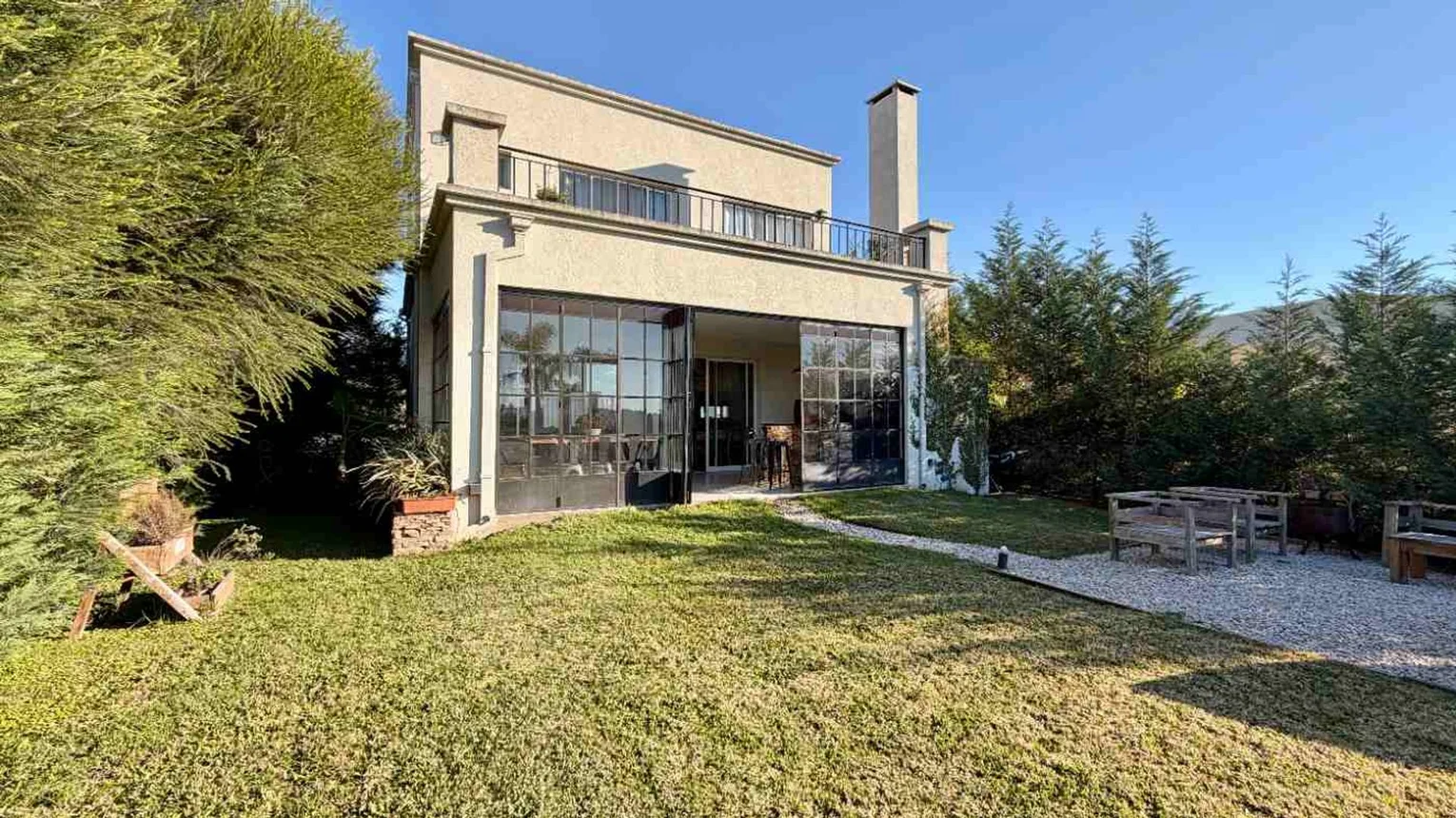 Casa en venta en Pilar, foto 2