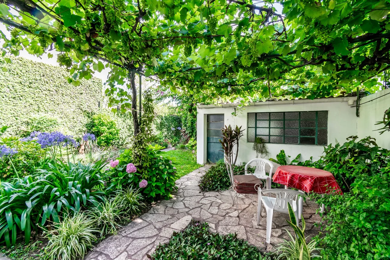 Casa de 5 ambientes en venta en Caseros, Agustín Cafferata 4700, foto 2