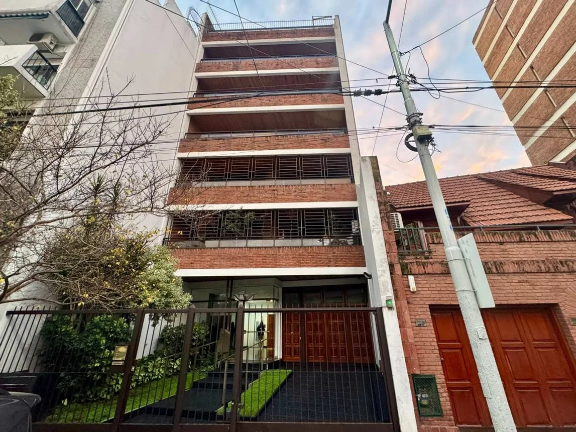 Departamento de 5 ambientes en venta en Avellaneda, Ingeniero Marconi 600