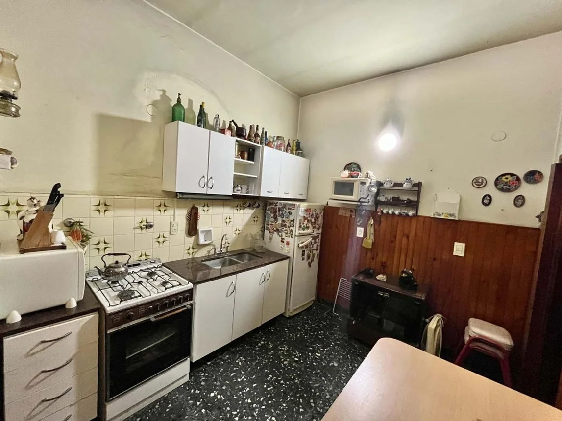 Casa de 4 ambientes en venta en Temperley, 14 de Julio 400, foto 2