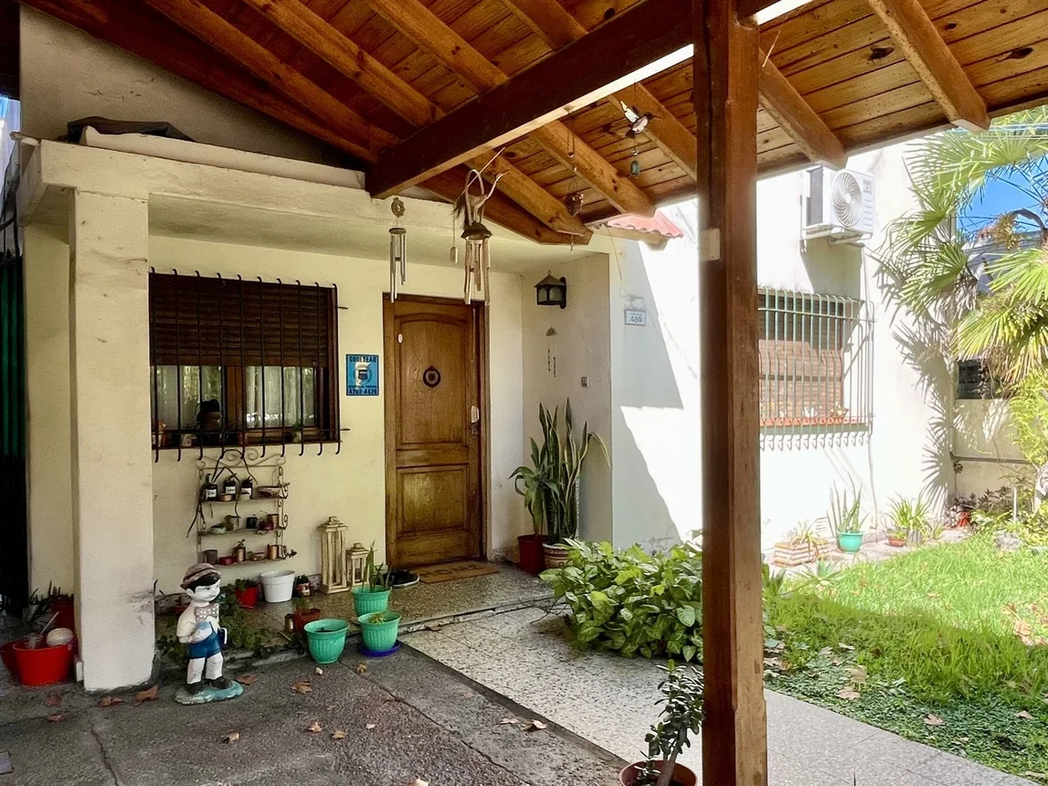 Casa de 4 ambientes en venta en Temperley, 14 de Julio 400