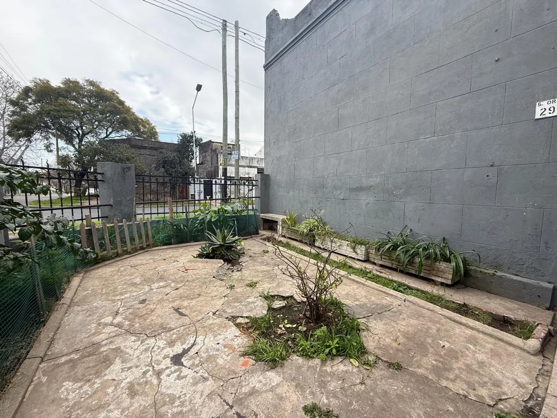 Casa de 4 ambientes en venta en Remedios de Escalada, Raúl Scalabrini Ortiz 200, foto 3