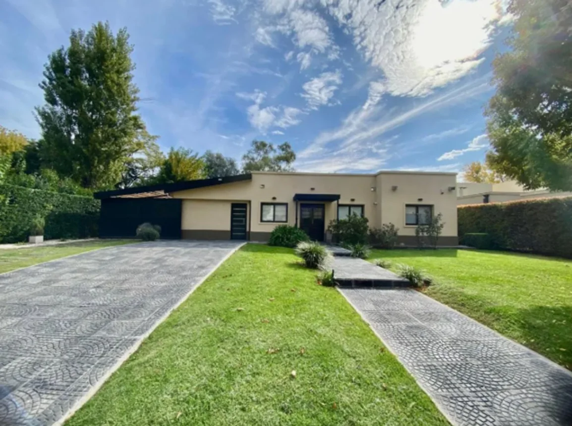 Casa en venta en Moreno