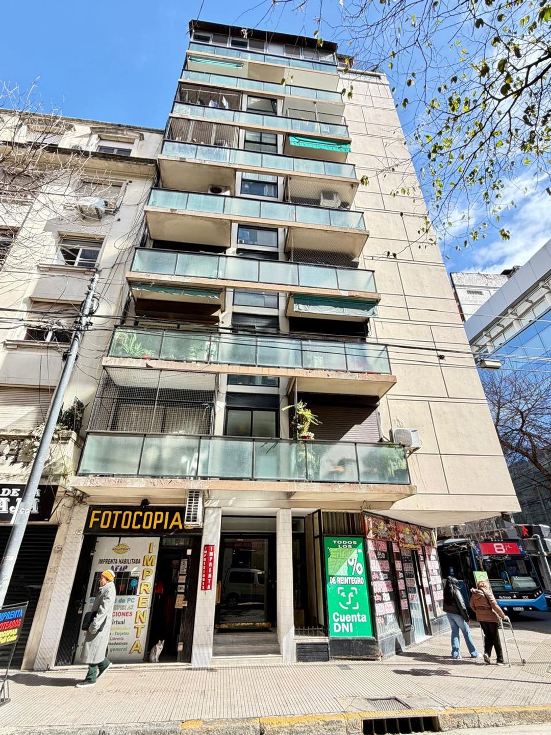 VENTA DEPARTAMENTO DE TRES AMBIENTES EN BALVANERA