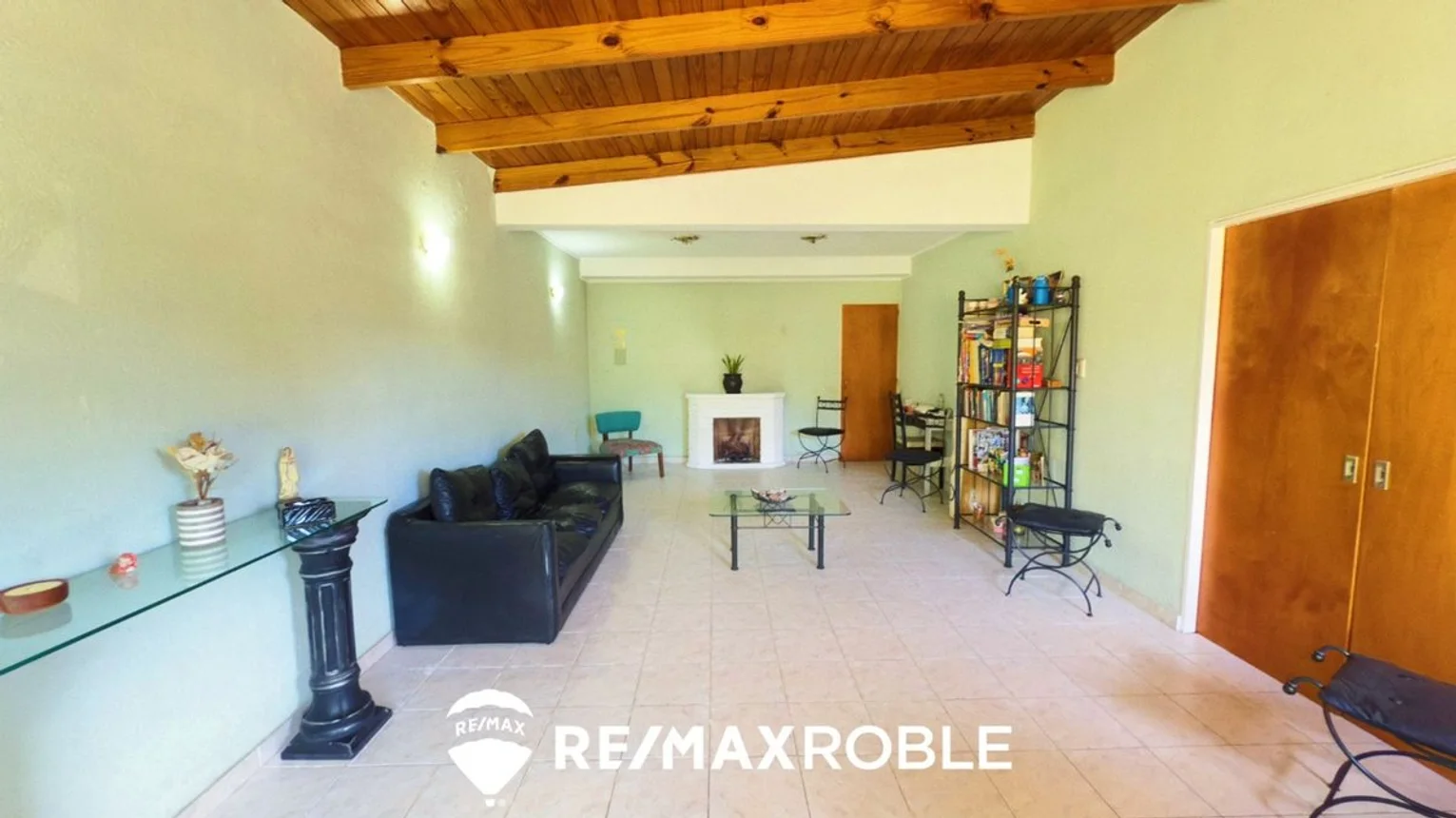 Casa en venta en La Plata, foto 2