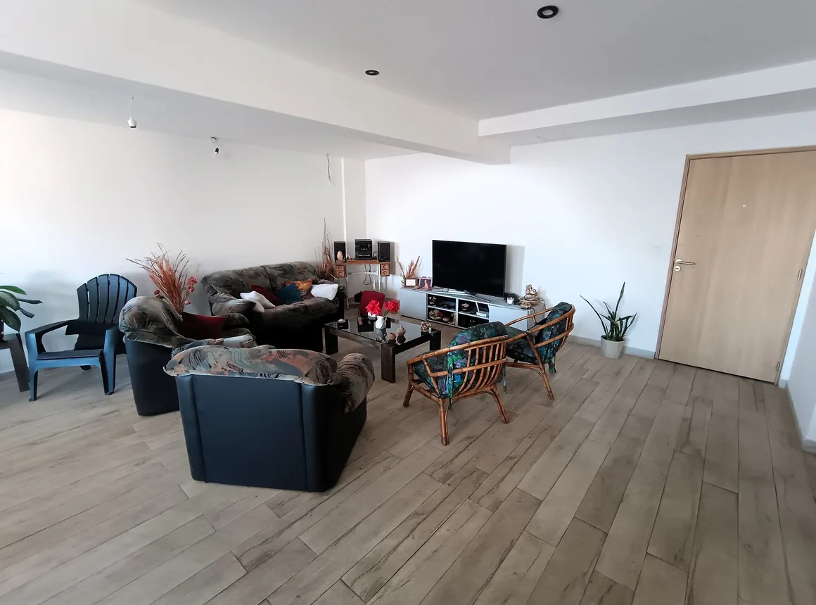 Venta depto 4 ambientes con dos cocheras v urquiza, foto 3
