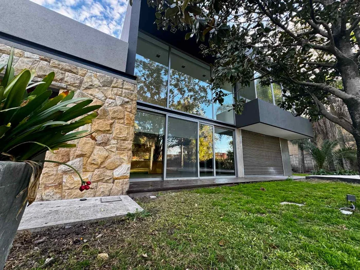 Casa en venta en Villa Tesei, foto 2