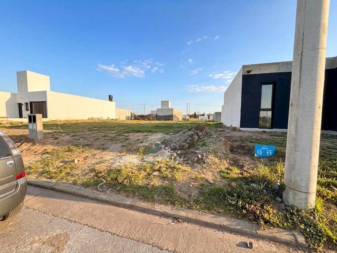 VENTA LOTE RESIDENCIAL EN CUESTAS MANANTIALES