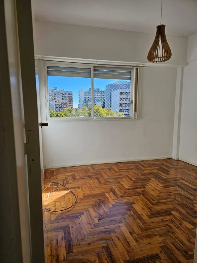 Venta depto 3 amb. + hab serv. + balcon + cochera, foto 4