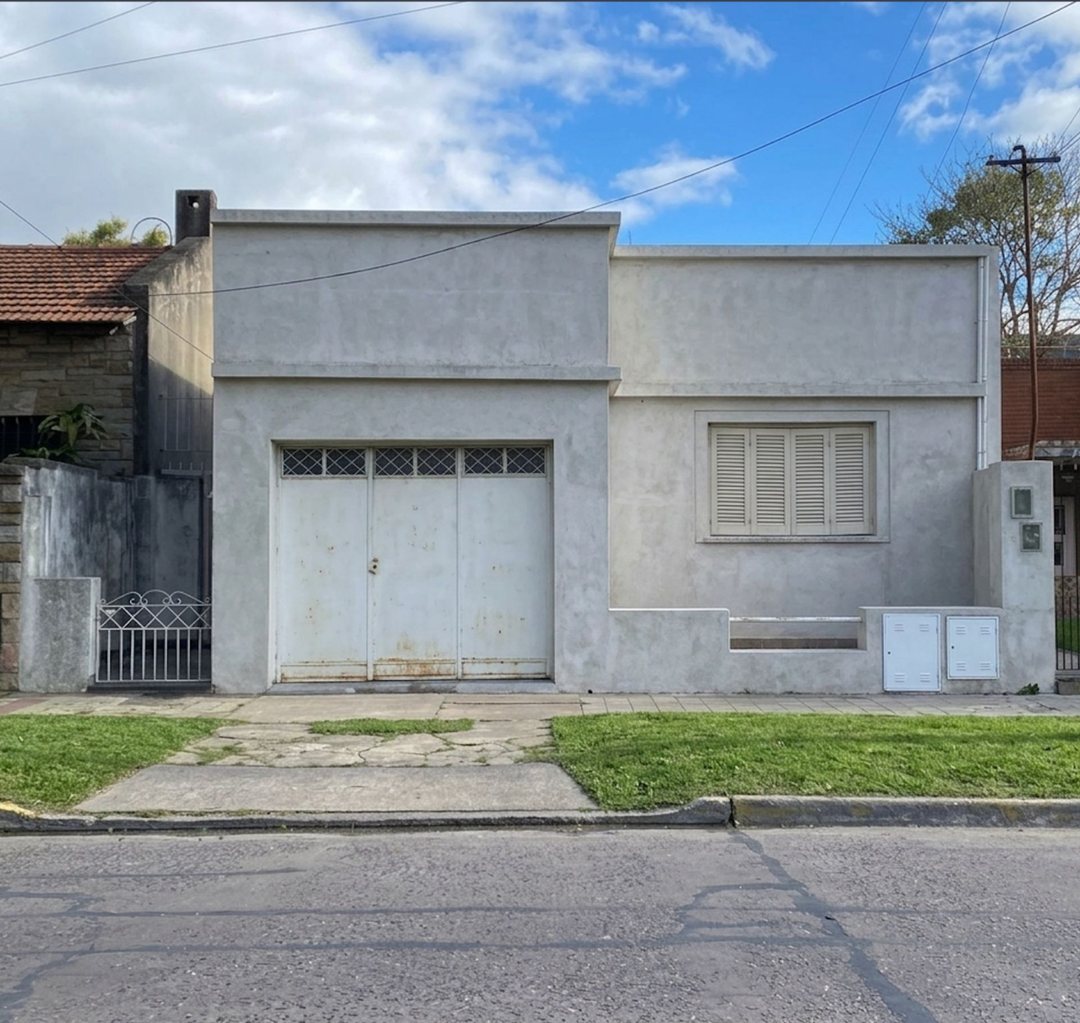 VENTA PH 3 AMBIENTES COCHERA PATIO LOMAS DE ZAMORA