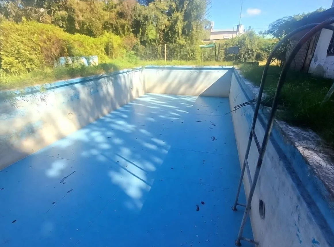 Casa de 5 ambientes en venta en Presidente Derqui, Uruguay y Salta 1000, foto 2