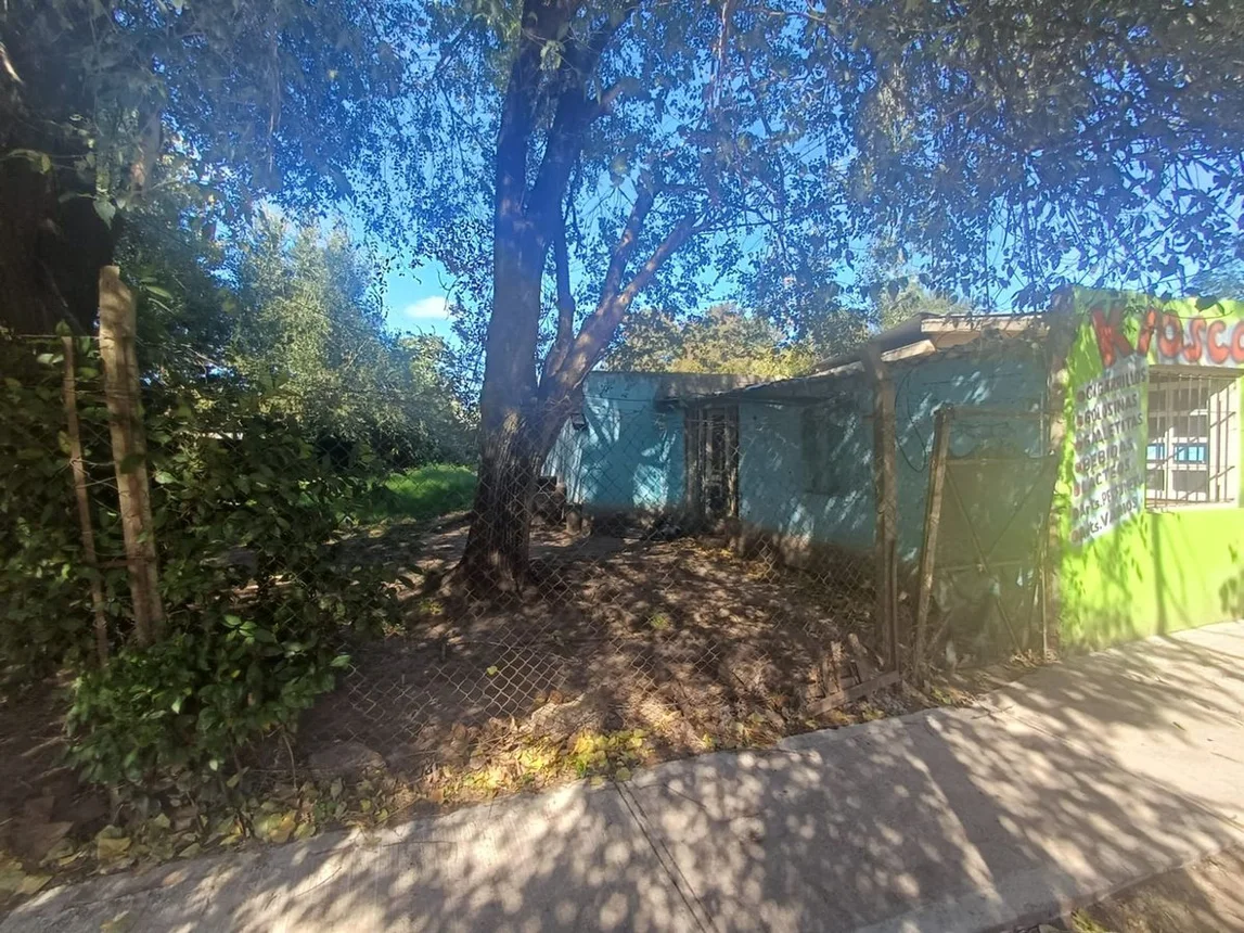 Casa de 5 ambientes en venta en Presidente Derqui, Uruguay y Salta 1000, foto 4