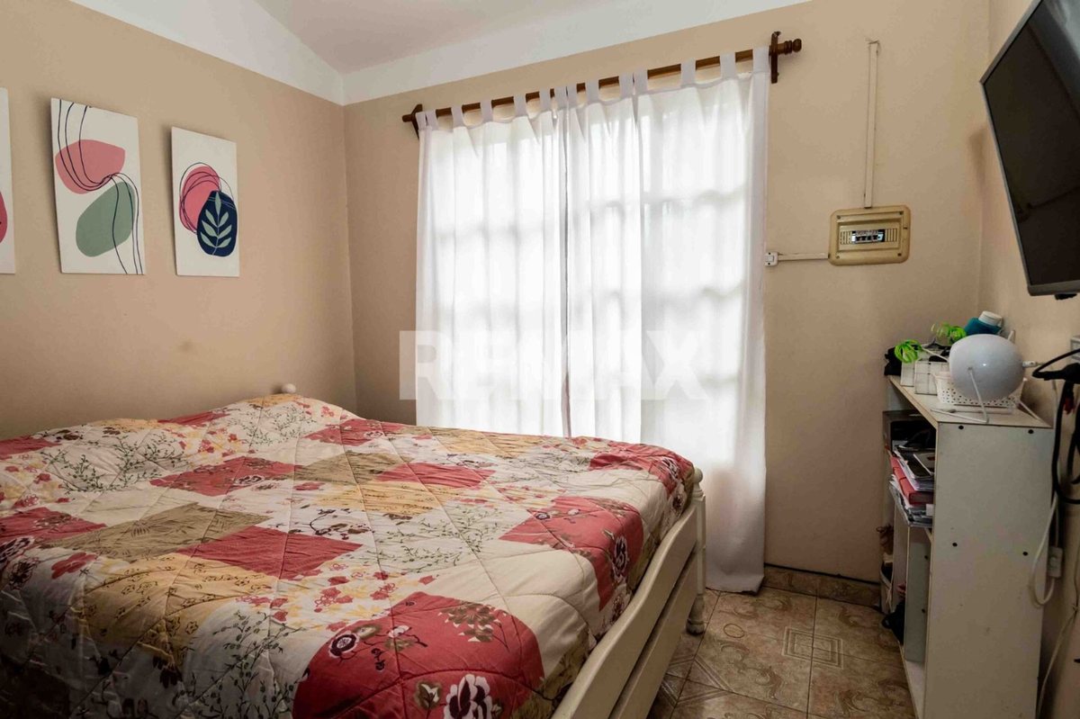 CASA VENTA LOS LAPACHOS ZONA SUR 3 DORM Y COCHERA - foto 10